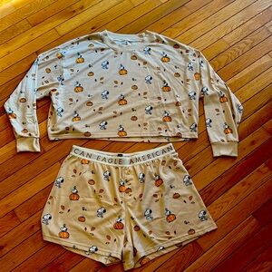 NWOT Snoopy lounge set